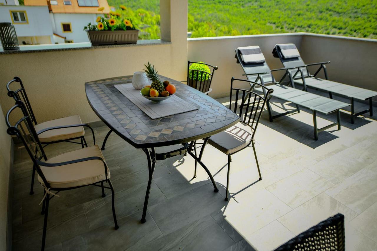 Cambi Lux Apartment Otok  Eksteriør billede