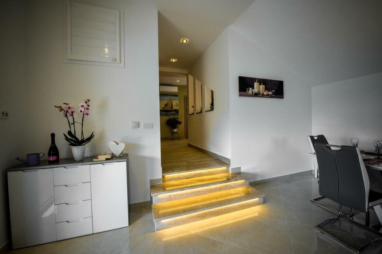 Cambi Lux Apartment Otok  Eksteriør billede