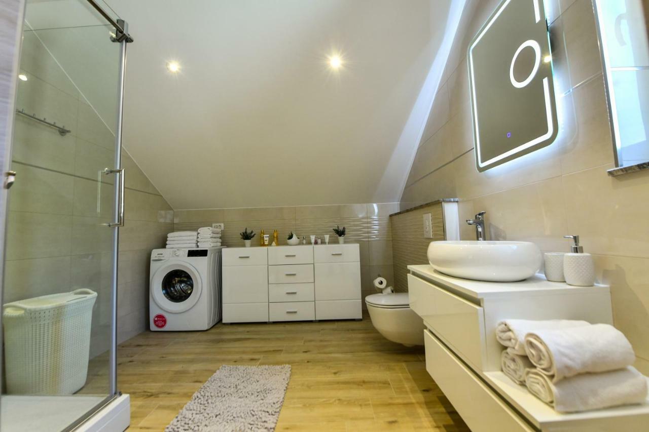 Cambi Lux Apartment Otok  Eksteriør billede
