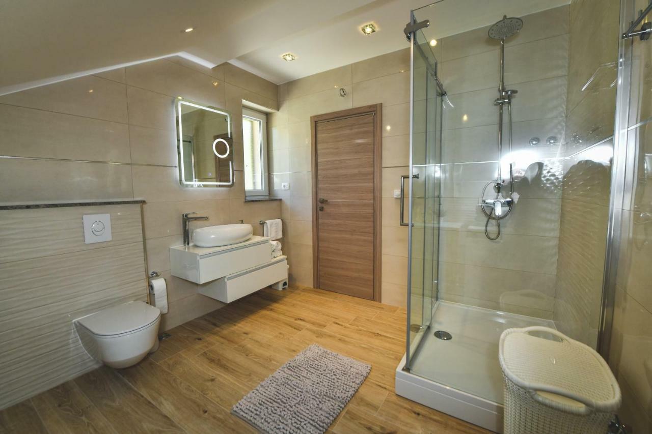 Cambi Lux Apartment Otok  Eksteriør billede
